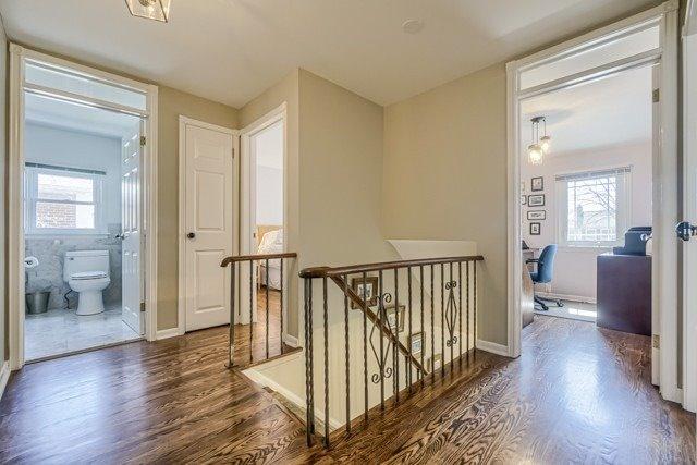 17 Redcastle Cres, House detached with 4 bedrooms, 3 bathrooms and 3 parking in Toronto ON | Image 10