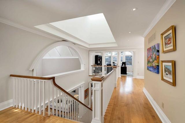 23 Park Ave, House detached with 3 bedrooms, 4 bathrooms and 8 parking in Oakville ON | Image 24
