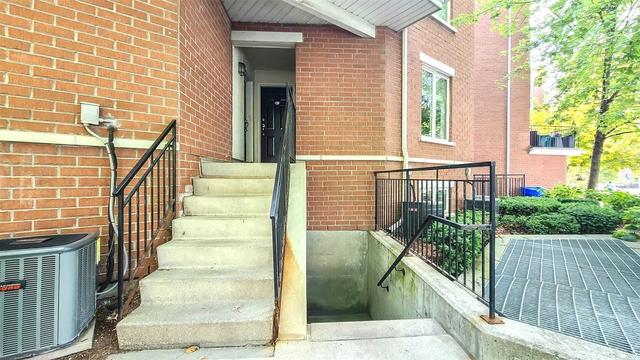 1601 - 28 Laidlaw St, Townhouse with 1 bedrooms, 1 bathrooms and 1 parking in Toronto ON | Image 12