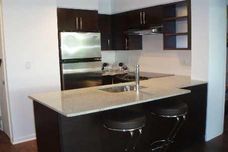 404 - 96 St. Patrick St, Condo with 1 bedrooms, 1 bathrooms and 1 parking in Toronto ON | Image 2