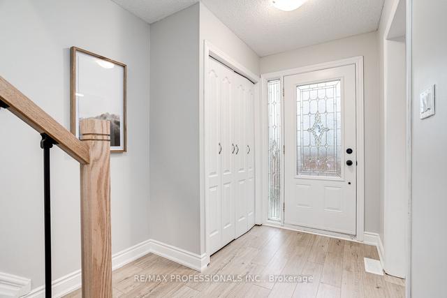 17 Loscombe Dr, House semidetached with 4 bedrooms, 3 bathrooms and 2 parking in Clarington ON | Image 34