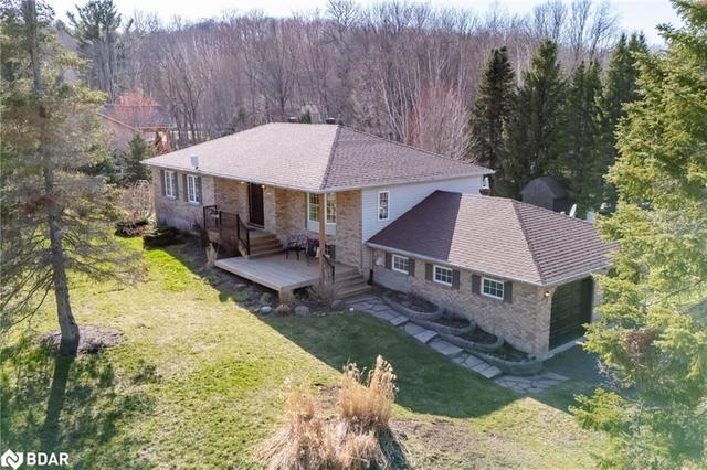 26 Hickory Lane, House detached with 5 bedrooms, 3 bathrooms and 10 parking in Oro Medonte ON | Image 1