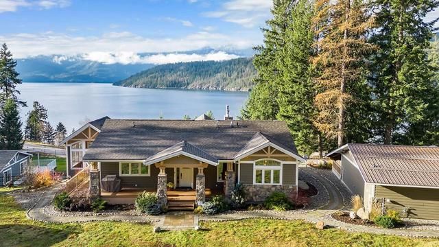 15001 Anderson Road, House detached with 4 bedrooms, 3 bathrooms and null parking in Central Kootenay A BC | Image 1