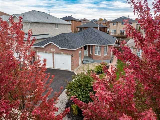 39 Stephanie Lane, House detached with 2 bedrooms, 4 bathrooms and 2 parking in Barrie ON | Image 2