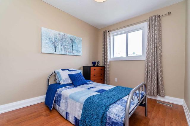 78 Morley Cres, Townhouse with 3 bedrooms, 2 bathrooms and 1 parking in Brampton ON | Image 15