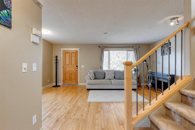 8924 Wentworth Avenue Sw, House detached with 4 bedrooms, 2 bathrooms and 2 parking in Calgary AB | Image 23