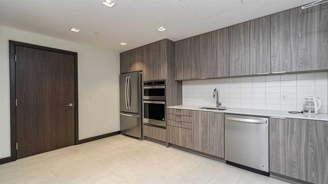 210 - 2 Sonic Way, Condo with 1 bedrooms, 1 bathrooms and 1 parking in Toronto ON | Image 15