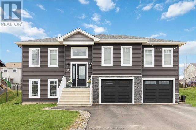 63 Samson St, House detached with 4 bedrooms, 3 bathrooms and null parking in Moncton NB | Image 1