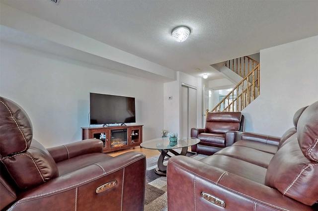 13 - 1050 Bristol Rd W, Townhouse with 3 bedrooms, 3 bathrooms and 2 parking in Mississauga ON | Image 4