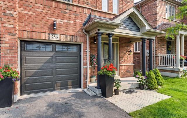 956 Oaktree Cres, House semidetached with 3 bedrooms, 4 bathrooms and 3 parking in Newmarket ON | Image 28