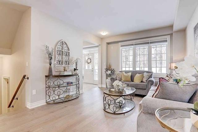 79 Sharonview Cres, House attached with 4 bedrooms, 3 bathrooms and 3 parking in East Gwillimbury ON | Image 39