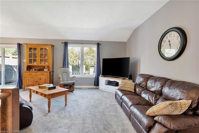 88 Taylor Road, House detached with 5 bedrooms, 3 bathrooms and 2 parking in Brant ON | Image 35
