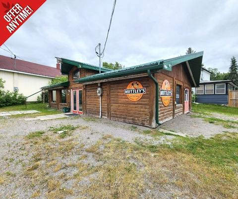 7491 Highway 35, House detached with 0 bedrooms, 2 bathrooms and 0 parking in Kawartha Lakes ON | Card Image