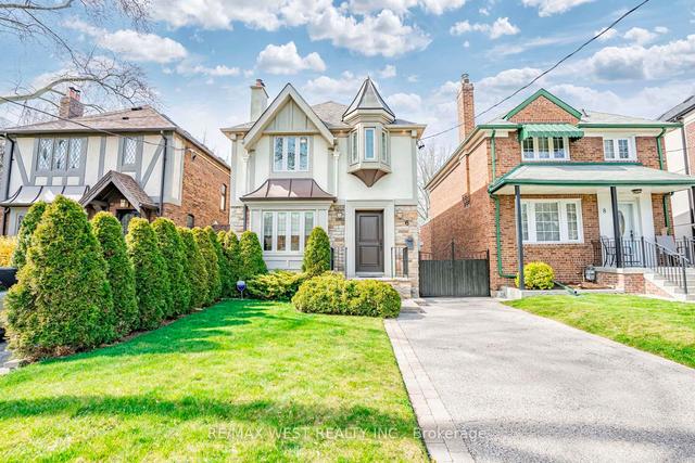 6 Armadale Ave, House detached with 3 bedrooms, 4 bathrooms and 3 parking in Toronto ON | Image 23