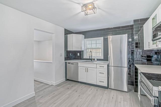 6132 32 Avenue Nw, House detached with 2 bedrooms, 1 bathrooms and 2 parking in Calgary AB | Image 16