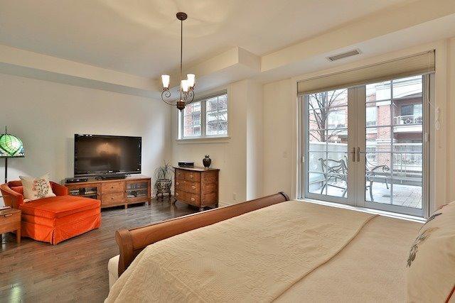 Th4 - 20 Burkebrook Pl, Townhouse with 3 bedrooms, 3 bathrooms and 2 parking in Toronto ON | Image 11