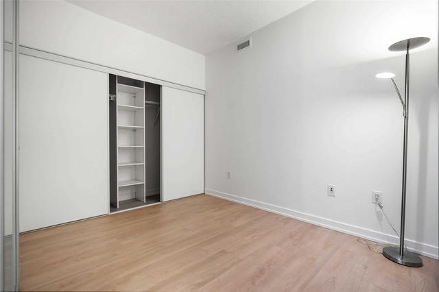 822 - 8 Telegram Mews, Condo with 2 bedrooms, 2 bathrooms and 1 parking in Toronto ON | Image 19