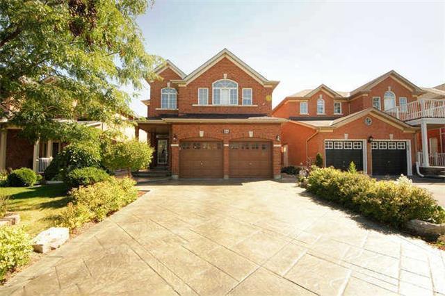 86 Olde Town Rd, House detached with 4 bedrooms, 4 bathrooms and 4 parking in Brampton ON | Image 1