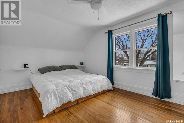2025 St Charles Avenue, House detached with 3 bedrooms, 2 bathrooms and null parking in Saskatoon SK | Image 26