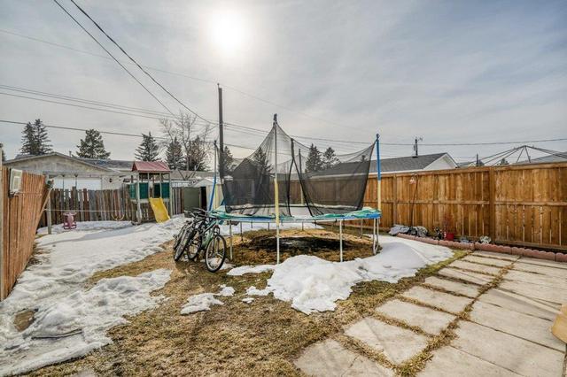 5227 5 Avenue Se, House detached with 5 bedrooms, 1 bathrooms and 2 parking in Calgary AB | Image 30