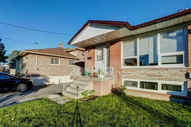 21 Syracuse Cres, House semidetached with 4 bedrooms, 2 bathrooms and 3 parking in Toronto ON | Image 18