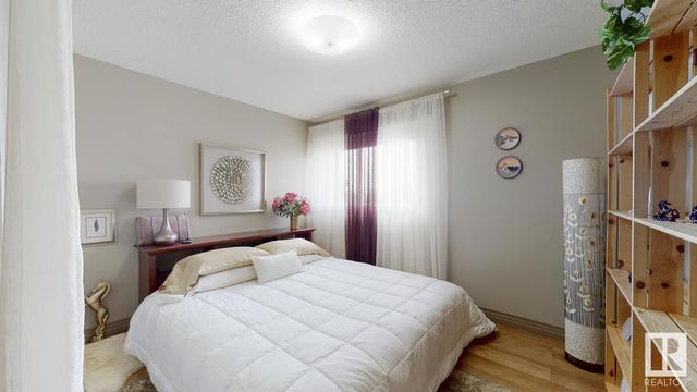 05/07/09 - 15603 104 Av Nw, House attached with 8 bedrooms, 4 bathrooms and null parking in Edmonton AB | Image 31