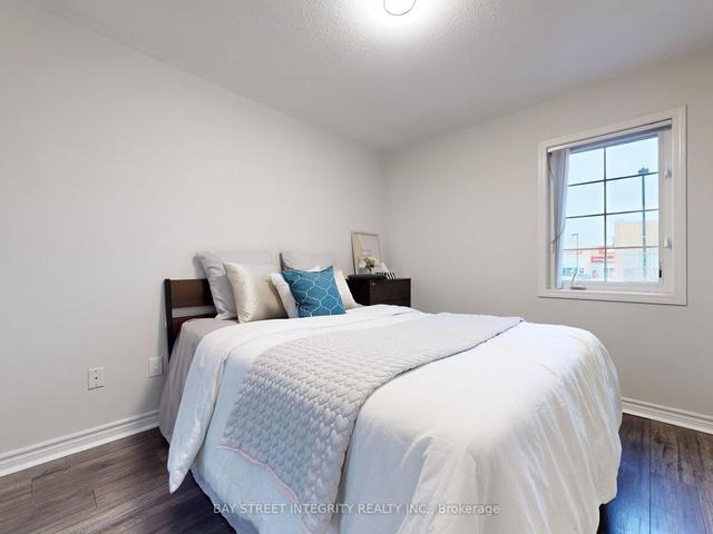 17 Winn Pl, Townhouse with 3 bedrooms, 4 bathrooms and 2 parking in Aurora ON | Image 18