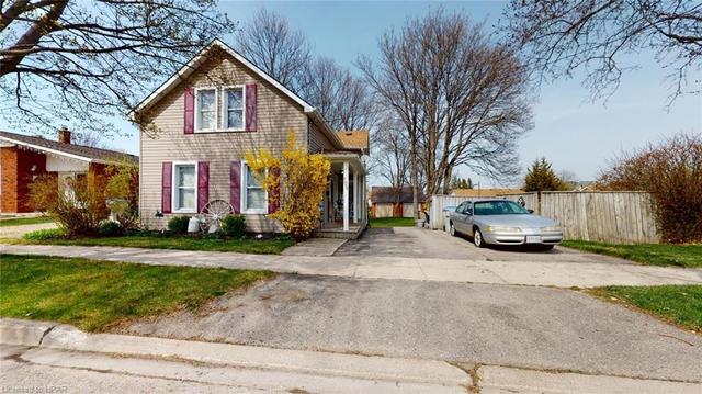 109 Napier Street, House detached with 3 bedrooms, 1 bathrooms and 5 parking in Goderich ON | Image 25