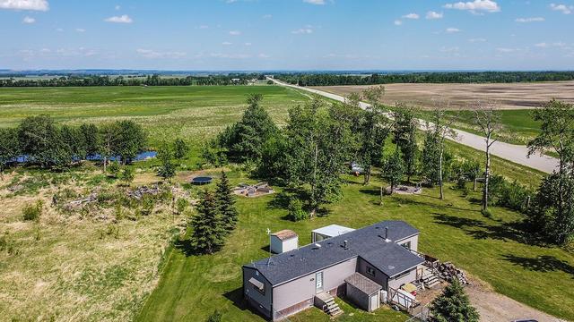 3344 Township Road 370, House detached with 2 bedrooms, 1 bathrooms and null parking in Red Deer County AB | Image 3