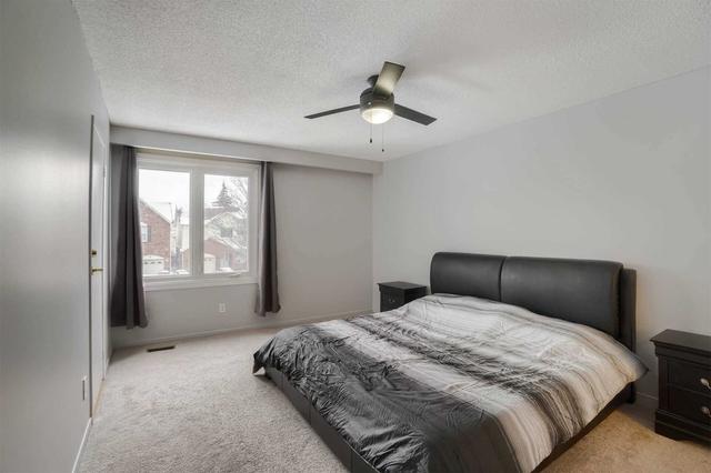51 Slater Circ, House detached with 3 bedrooms, 2 bathrooms and 5 parking in Brampton ON | Image 5