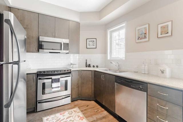 87 - 117b The Queensway Way, Townhouse with 3 bedrooms, 3 bathrooms and 1 parking in Toronto ON | Image 24