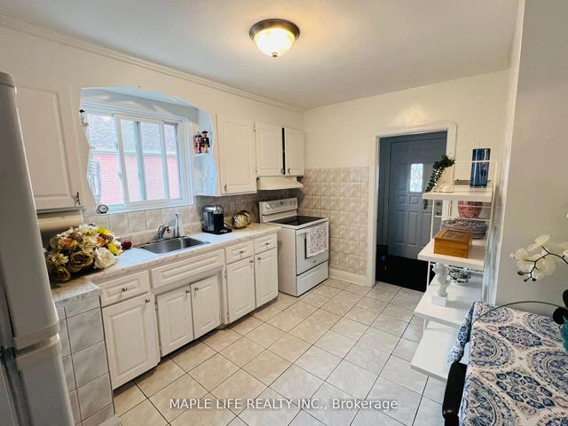 739 Pharmacy Ave, House detached with 3 bedrooms, 2 bathrooms and 7 parking in Toronto ON | Image 29