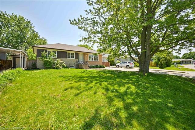 1394 Selkirk Avenue, House detached with 4 bedrooms, 2 bathrooms and null parking in Oakville ON | Image 44
