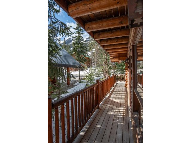 1598 Golden Avenue, House detached with 5 bedrooms, 4 bathrooms and 3 parking in Columbia Shuswap A BC | Image 30