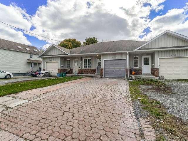 882 Robson St, House attached with 2 bedrooms, 2 bathrooms and 5 parking in Oshawa ON | Image 12