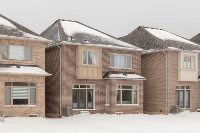 3176 Post Rd, House detached with 4 bedrooms, 4 bathrooms and 2 parking in Oakville ON | Image 2