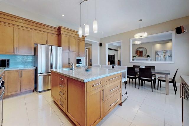 192 Luca Ave, House detached with 4 bedrooms, 4 bathrooms and 6 parking in Vaughan ON | Image 4
