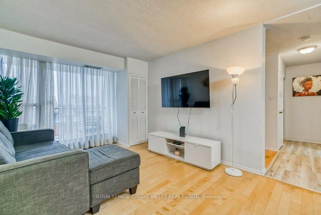 404 - 81 Church St, Condo with 2 bedrooms, 2 bathrooms and 1 parking in Kitchener ON | Image 12