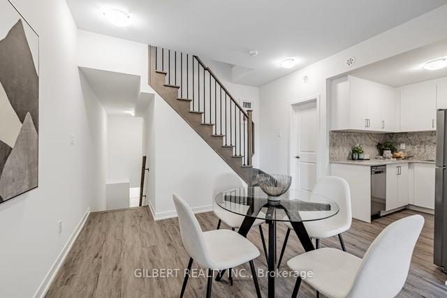 8 - 14 Marquette Ave, Townhouse with 3 bedrooms, 2 bathrooms and 1 parking in Toronto ON | Image 22