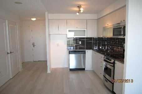 3206 - 2015 Sheppard Ave E, Condo with 1 bedrooms, 1 bathrooms and 1 parking in Toronto ON | Card Image
