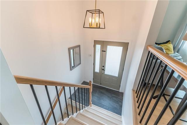 384 Morris Street, Townhouse with 3 bedrooms, 2 bathrooms and 2 parking in Pembroke ON | Image 4
