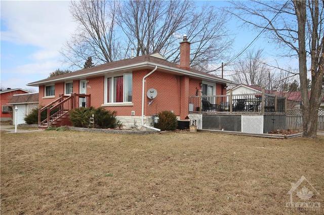 199 Andrews Avenue, House detached with 4 bedrooms, 2 bathrooms and 8 parking in Smiths Falls ON | Image 27