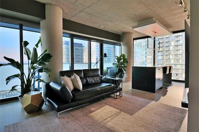 2806 - 11 Charlotte St, Condo with 2 bedrooms, 1 bathrooms and 1 parking in Toronto ON | Image 34