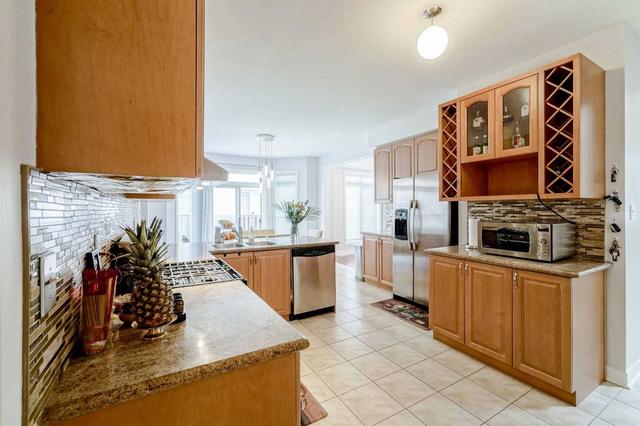 5 Clark Haven Rd, House detached with 4 bedrooms, 6 bathrooms and 6 parking in Brampton ON | Image 4