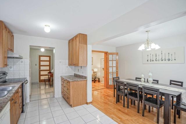 95 Duxford Cres, House detached with 4 bedrooms, 4 bathrooms and 5 parking in Markham ON | Image 3