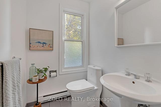66 St Nicholas St, Townhouse with 2 bedrooms, 2 bathrooms and 1 parking in Toronto ON | Image 15