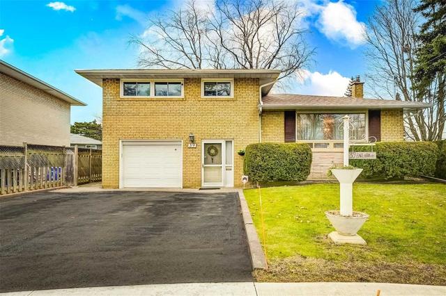 39 Fareham Cres, House detached with 3 bedrooms, 2 bathrooms and 3 parking in Toronto ON | Card Image
