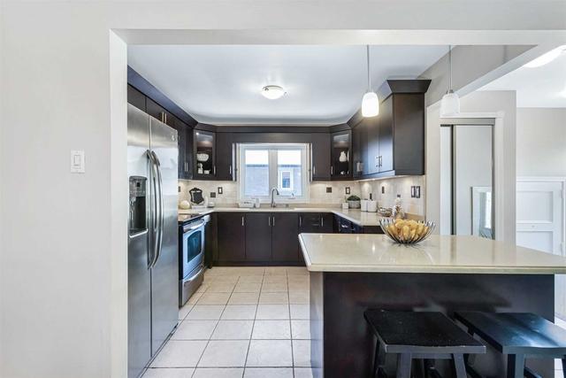 60 Holford Cres, House detached with 3 bedrooms, 1 bathrooms and 4 parking in Toronto ON | Image 23