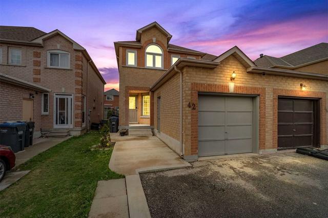 42 Herkes Dr, House semidetached with 3 bedrooms, 4 bathrooms and 3 parking in Brampton ON | Image 1