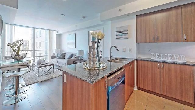 606 - 5740 Yonge St, Condo with 2 bedrooms, 2 bathrooms and 1 parking in Toronto ON | Image 3